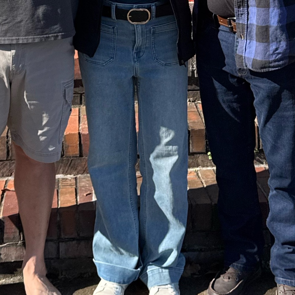 Faherty Light Blue Flare Jeans - Picture 4 of 4